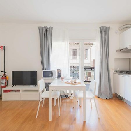 Loverhome Apartment 3 โรม ภายนอก รูปภาพ