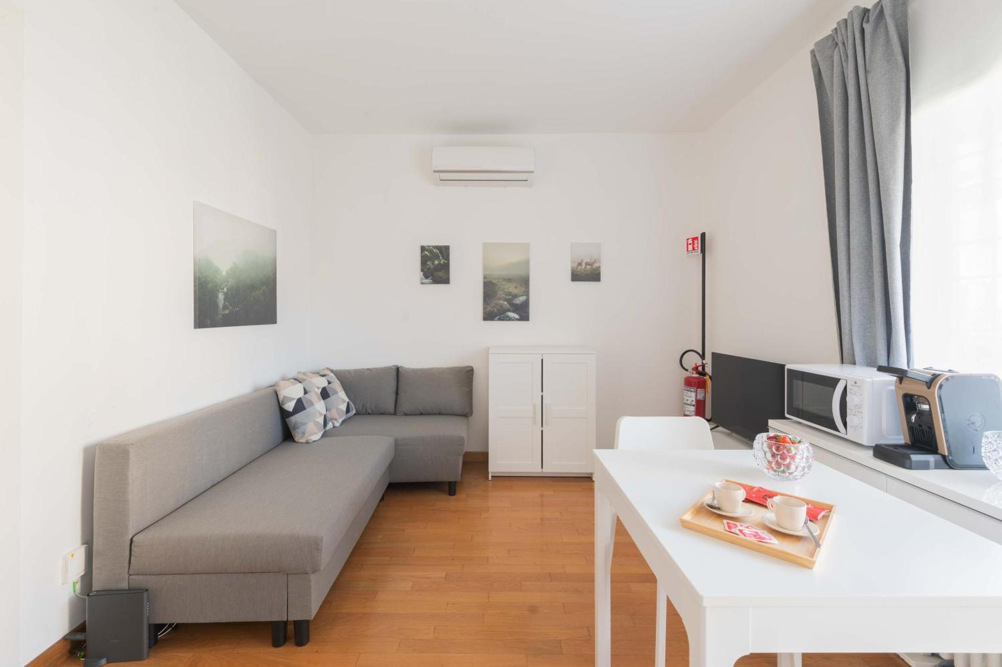 Loverhome Apartment 3 โรม ภายนอก รูปภาพ