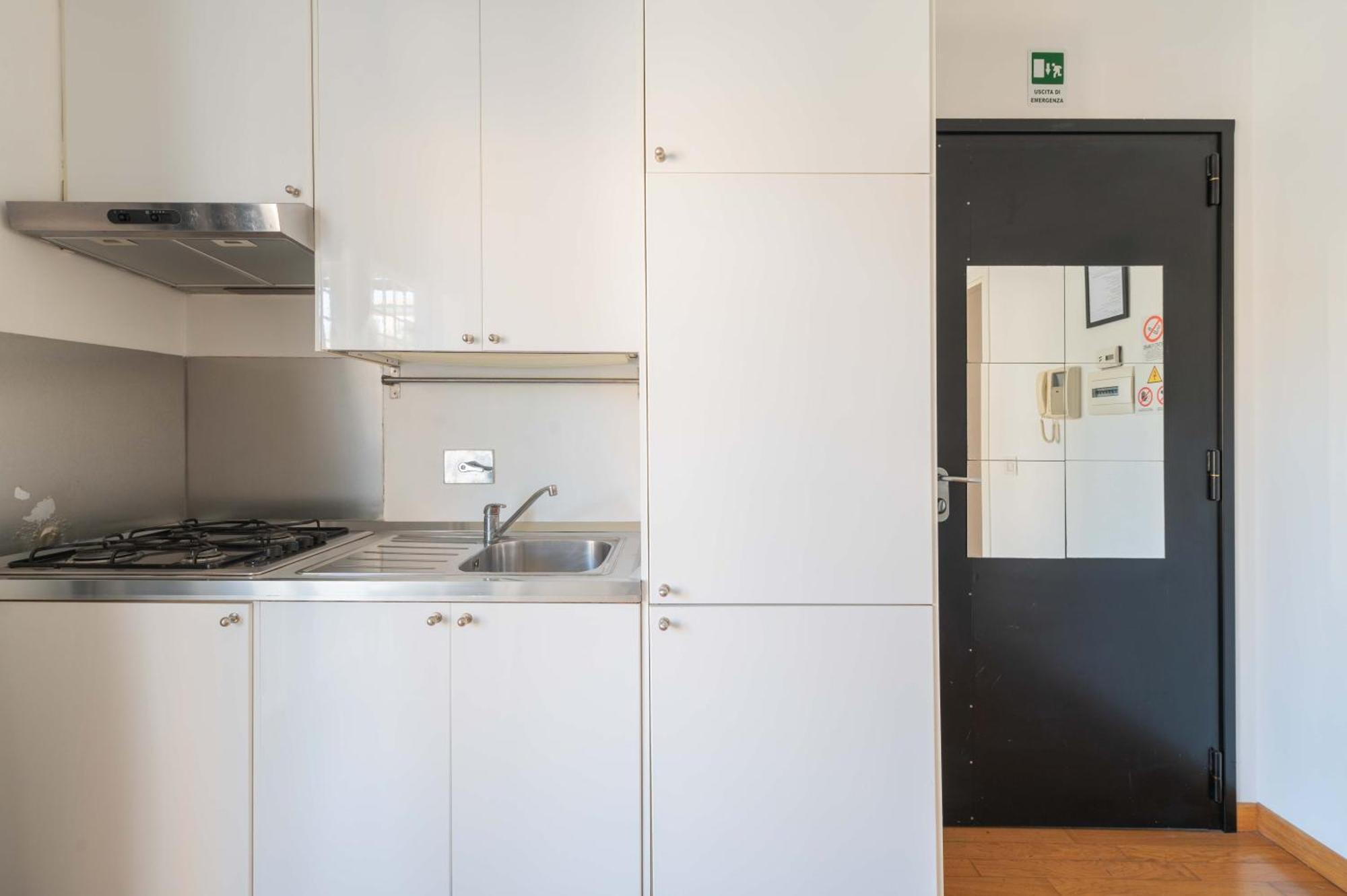 Loverhome Apartment 3 โรม ภายนอก รูปภาพ