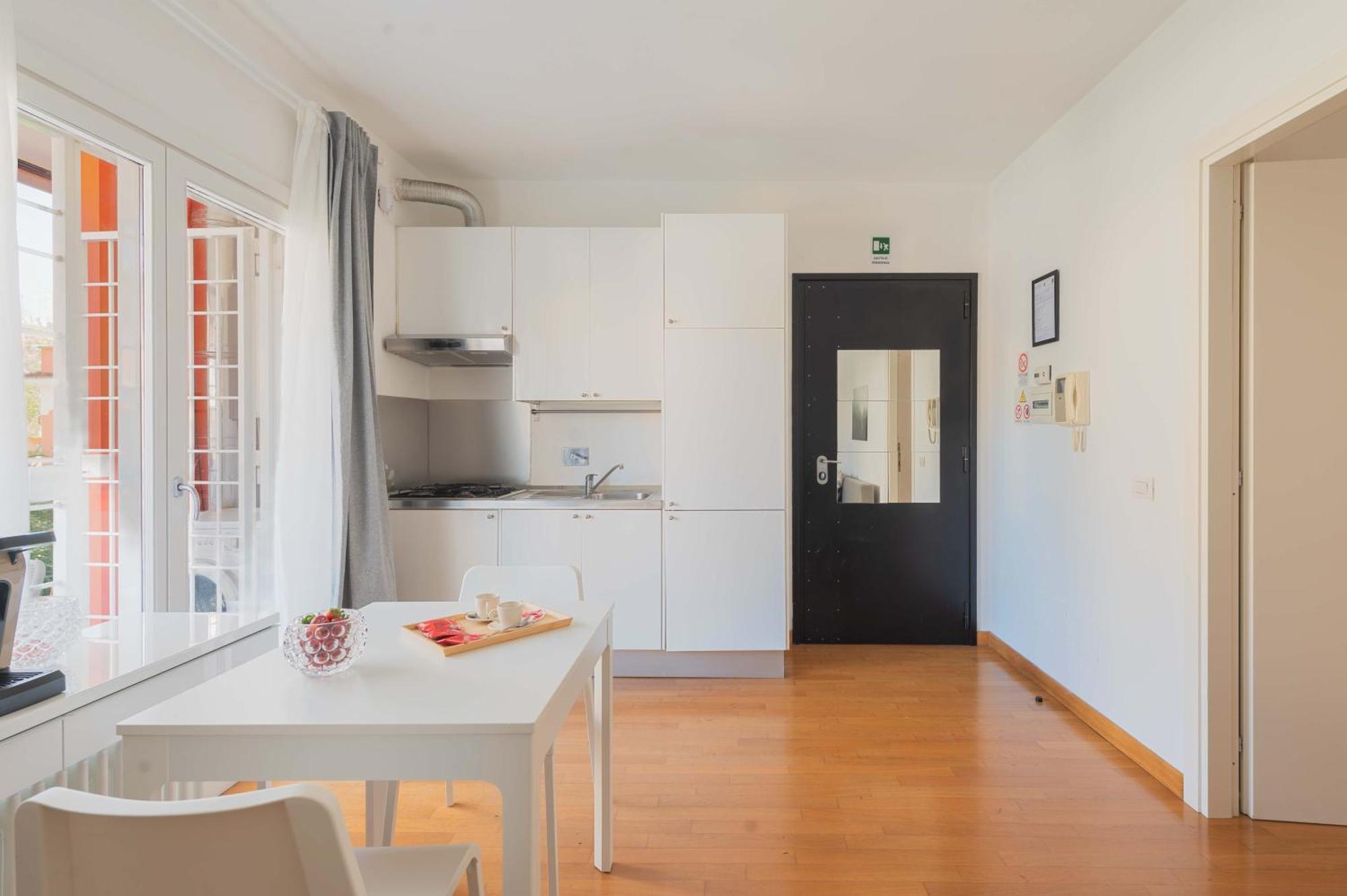 Loverhome Apartment 3 โรม ภายนอก รูปภาพ