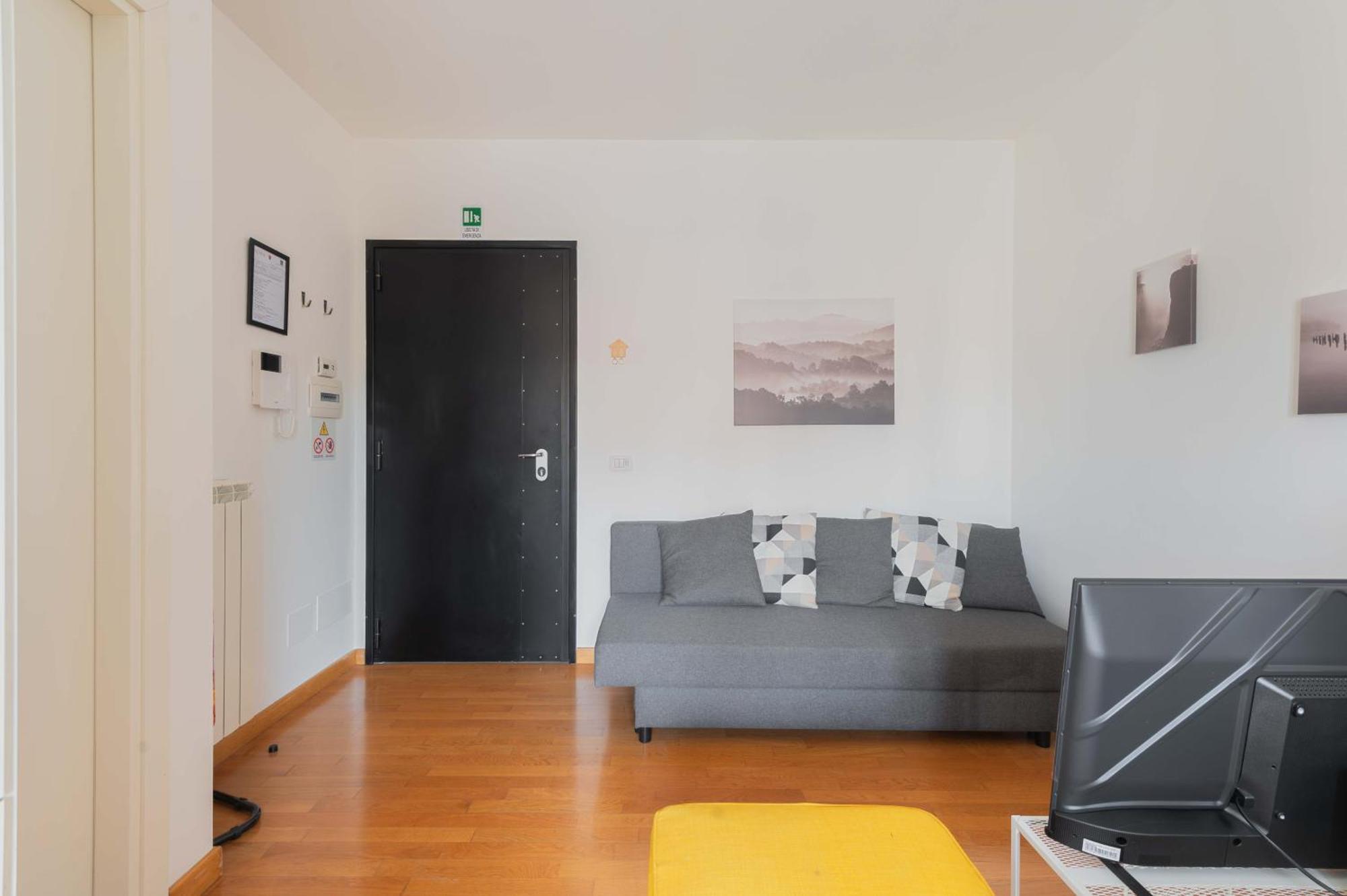 Loverhome Apartment 3 โรม ภายนอก รูปภาพ