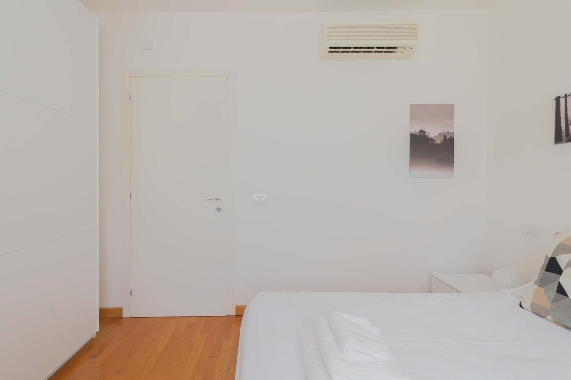 Loverhome Apartment 3 โรม ภายนอก รูปภาพ