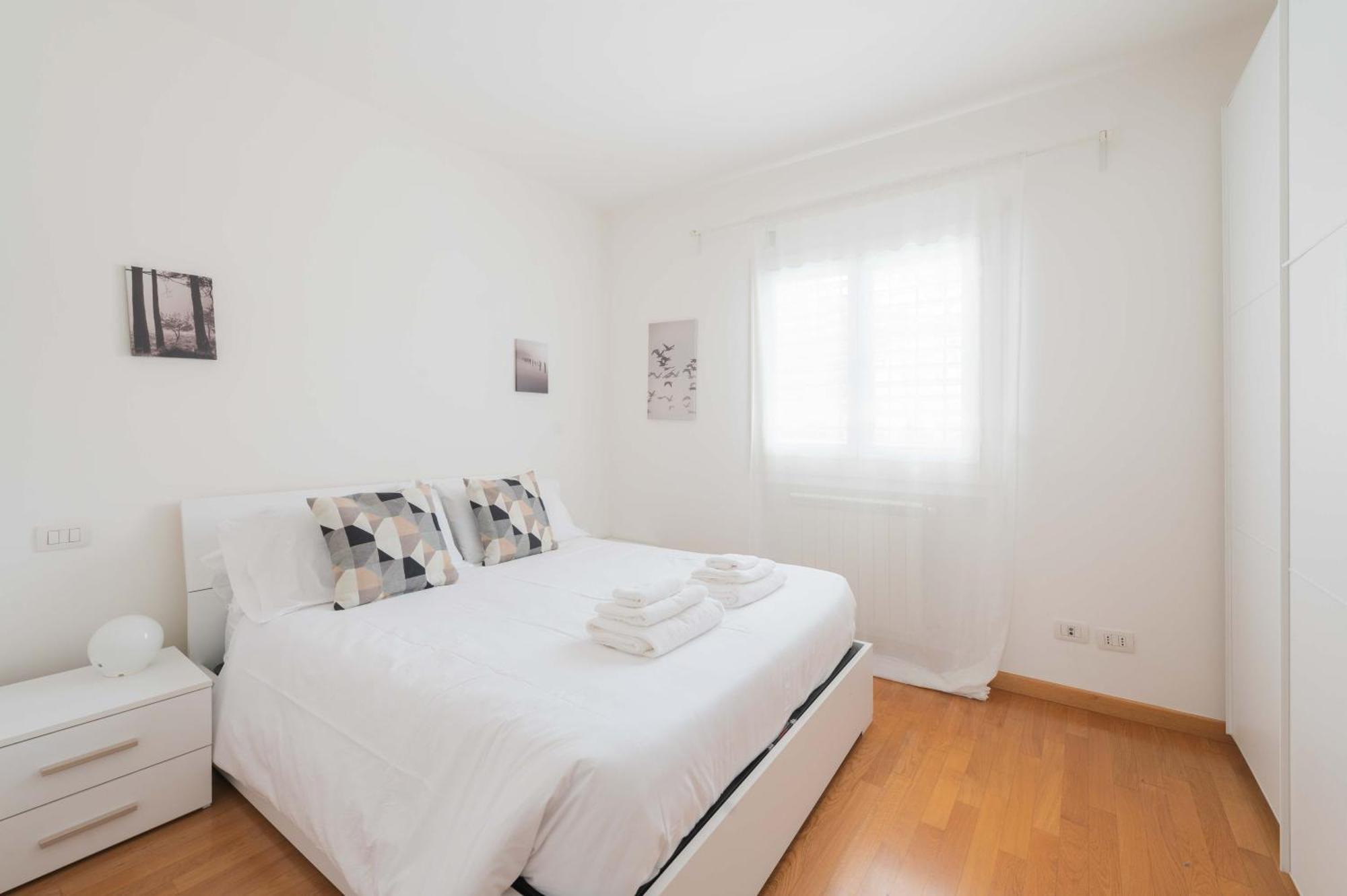 Loverhome Apartment 3 โรม ภายนอก รูปภาพ