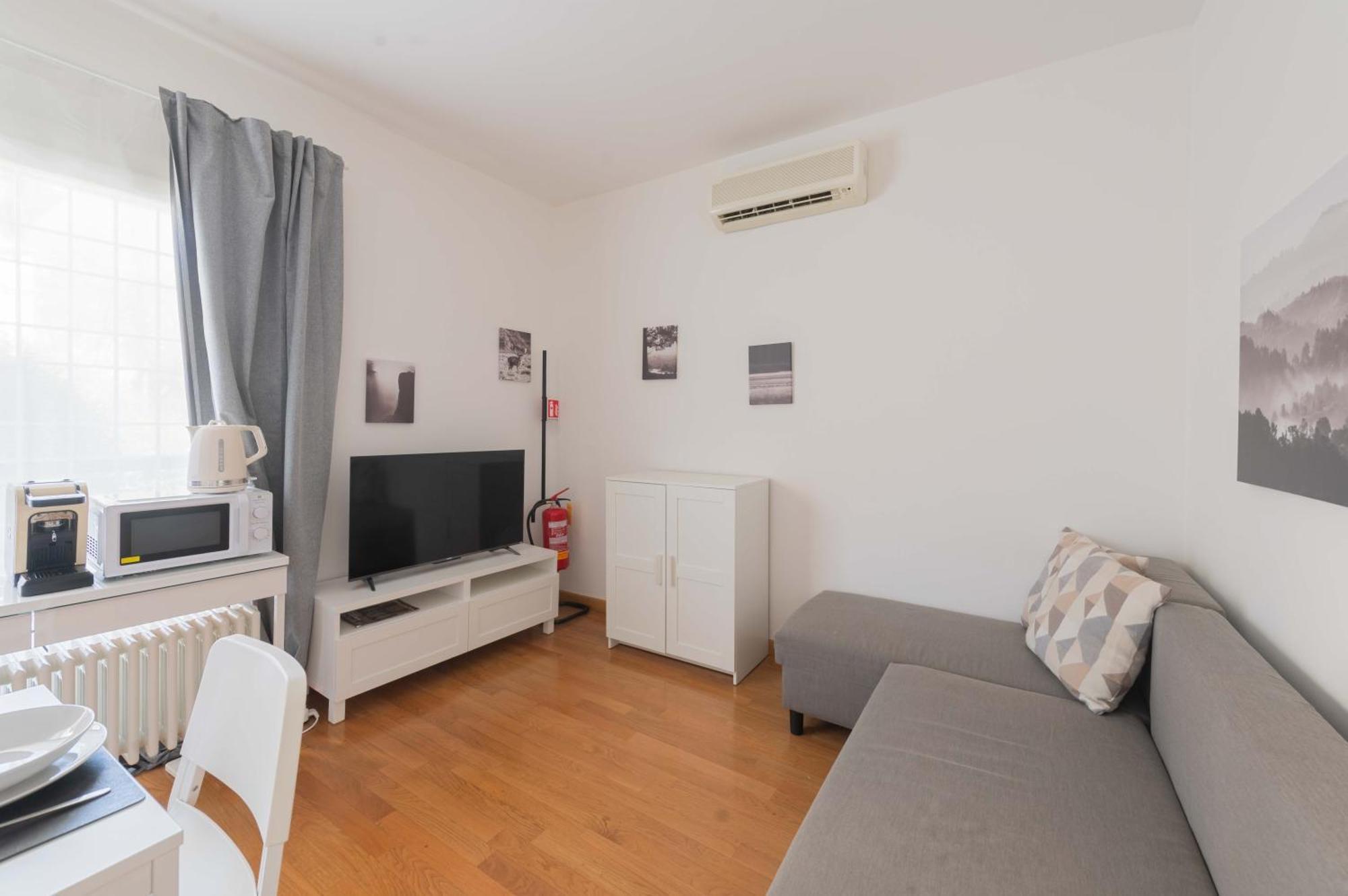 Loverhome Apartment 3 โรม ภายนอก รูปภาพ